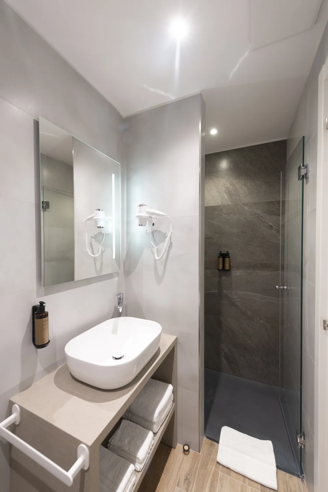 Triple Deluxe Room